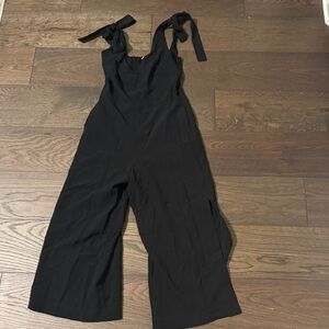 Gianni Bini Black Tie-Shoulder Jumpsuit